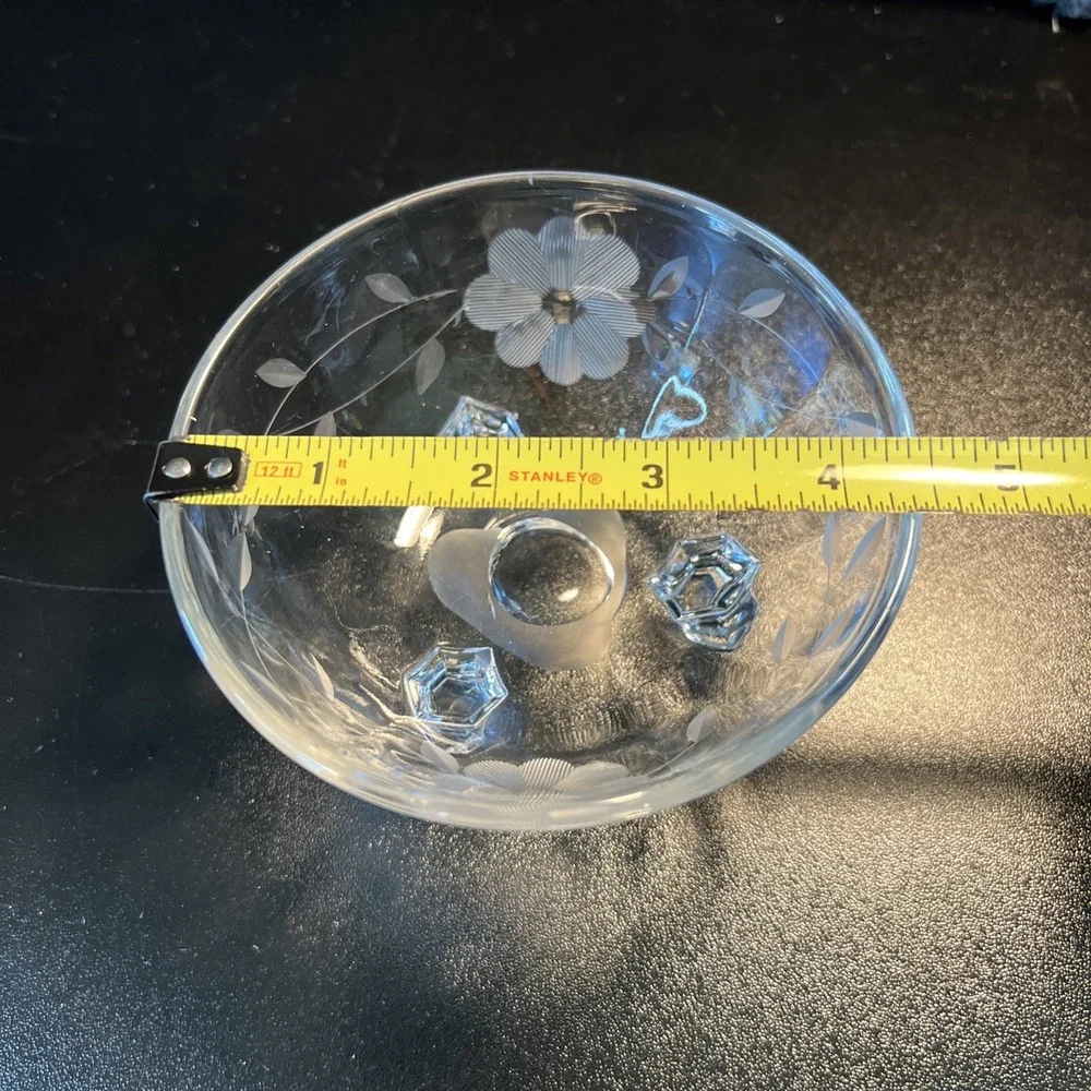 Vintage Footed Clear‎ Glass Etched Bowl Floral